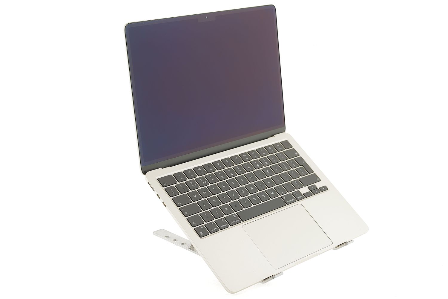 Apple MacBook Air 13″ 2022, M2 8 Cores, 8 GB, 8 core GPU 256 GB Starlight - Újszerű
