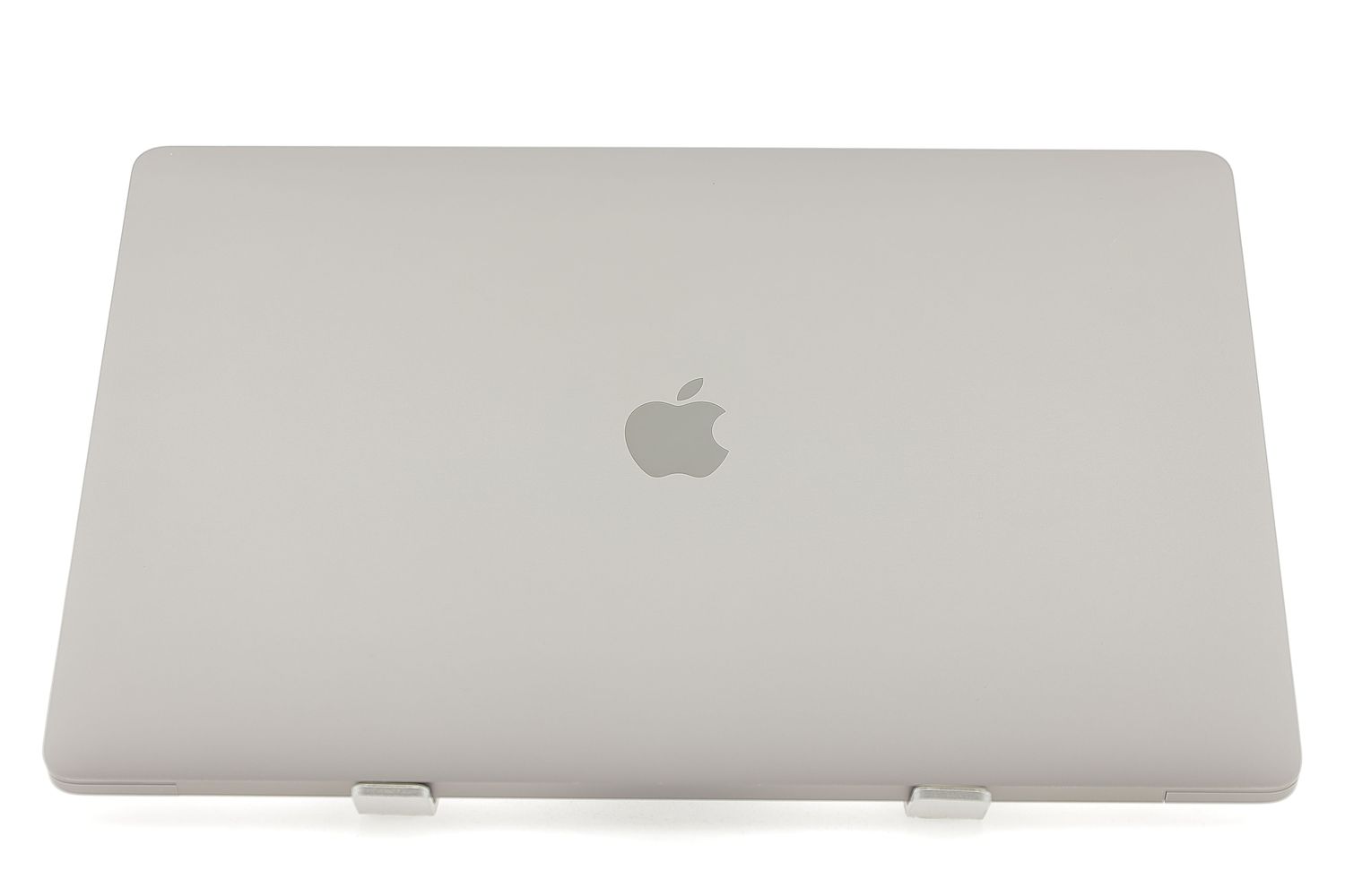 Apple MacBook Pro 16″ Touch Bar 2019, i7 2.6 GHz, 16 GB, AMD Radeon Pro 5300M 512 GB Space Gray - Като нов