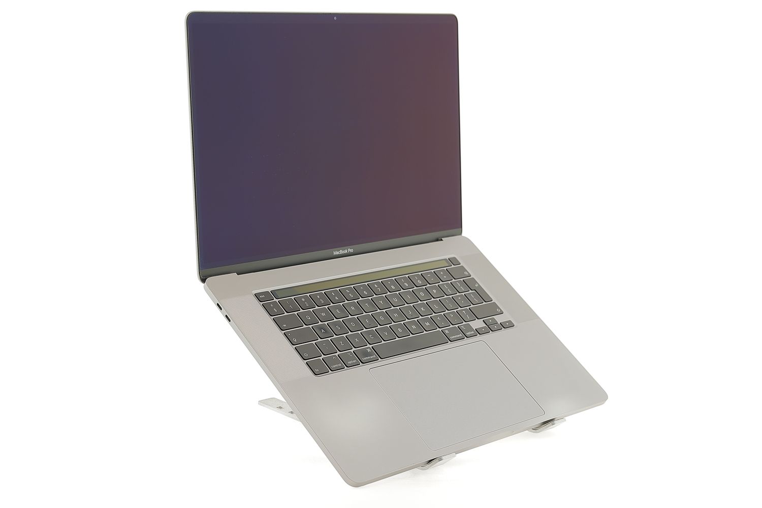 Apple MacBook Pro 16″ Touch Bar 2019, i7 2.6 GHz, 16 GB, AMD