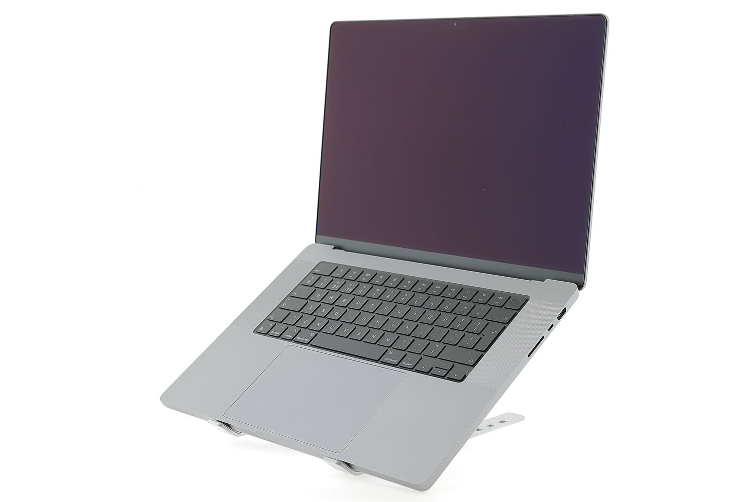 Apple MacBook Pro 16″ 2021, M1 Pro 10 Cores, 16 GB, 16 core GPU 512 GB Space Gray - Excelent