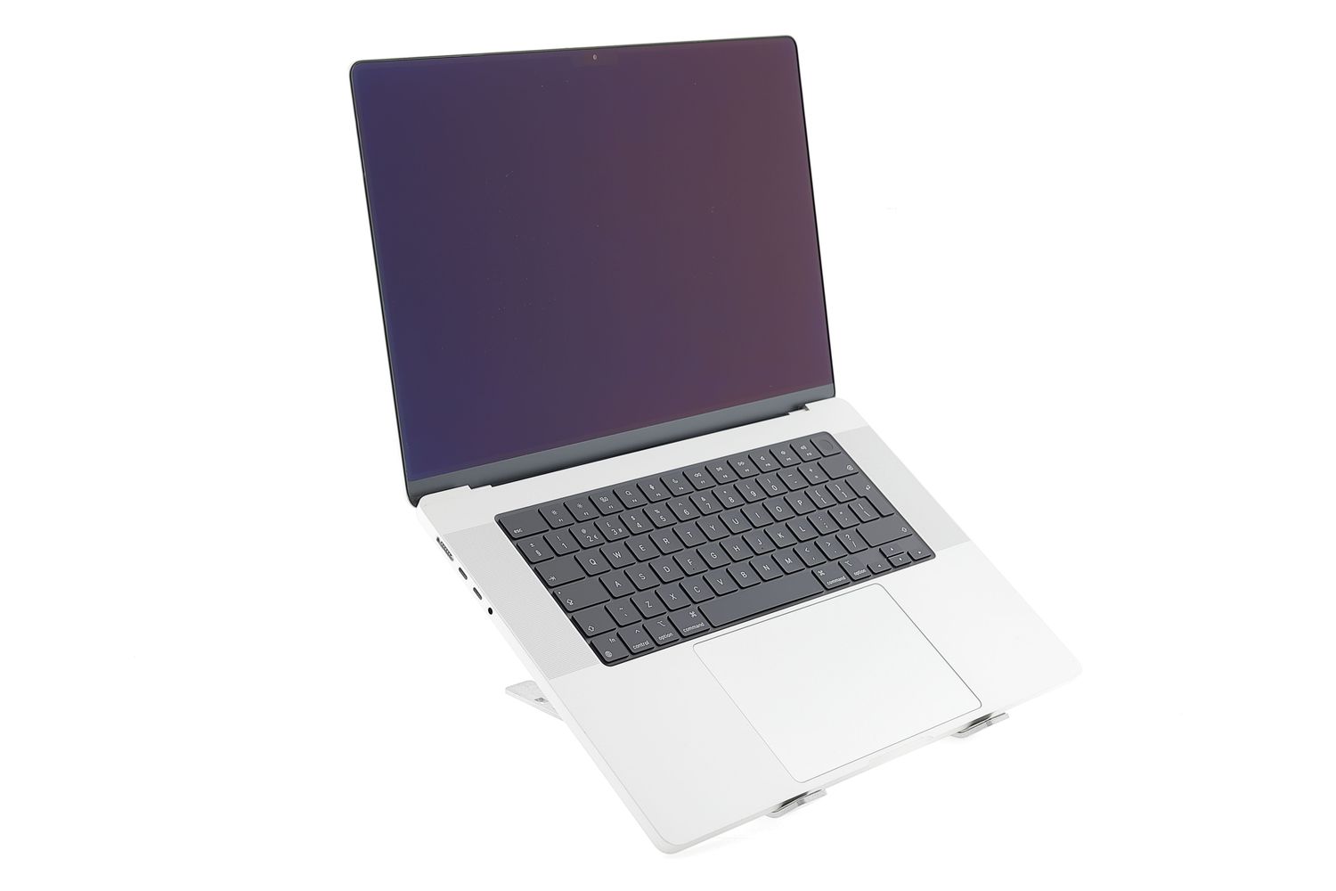 Apple MacBook Pro 16″ 2021, M1 Pro 10 Cores, 16 GB, 16 core GPU 512 GB Silver