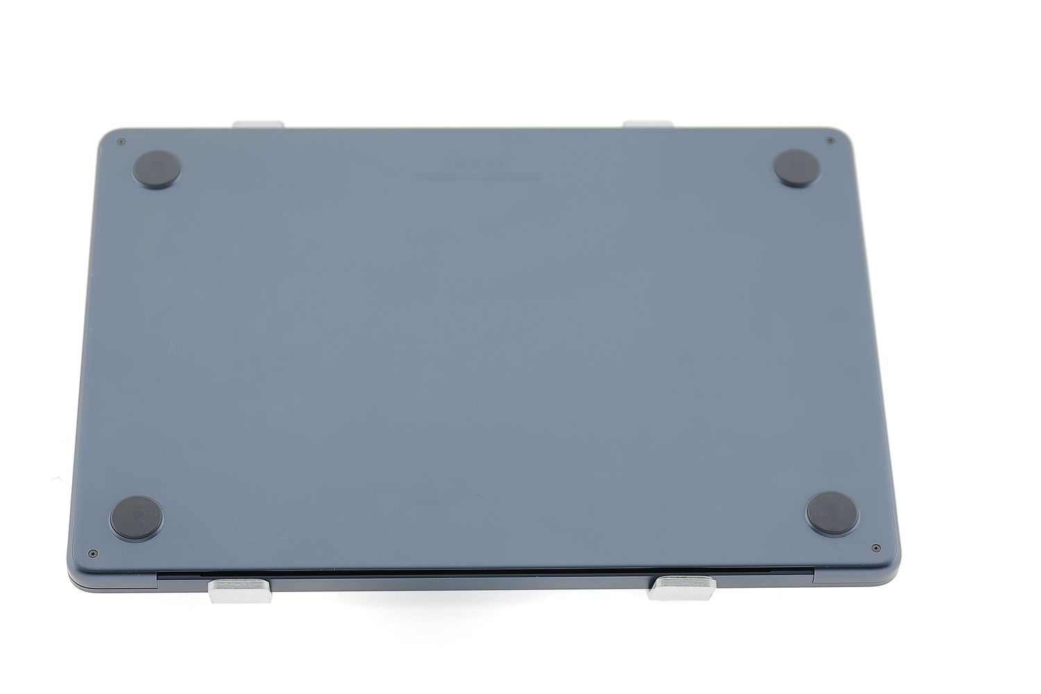 Apple MacBook Air 13″ 2024, M3 8 Cores, 8 GB, 8 core GPU 256 GB Midnight - Отлично