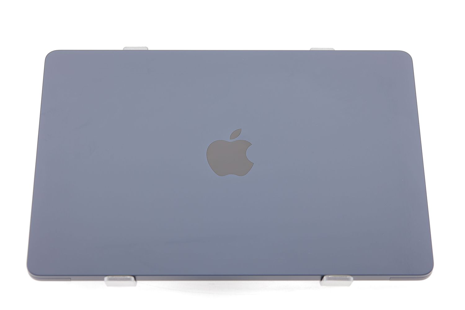 Apple MacBook Air 13″ 2024, M3 8 Cores, 8 GB, 8 core GPU 256 GB Midnight - Като нов