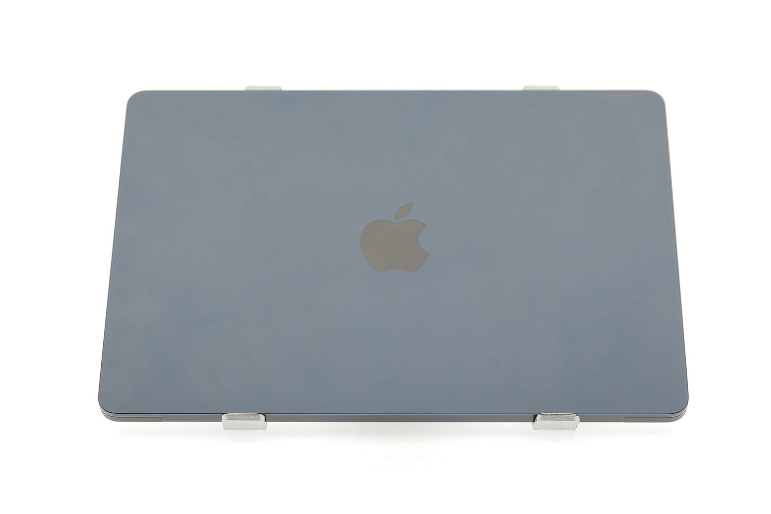 Apple MacBook Air 13″ 2024, M3 8 Cores, 8 GB, 8 core GPU 256 GB Midnight - Újszerű