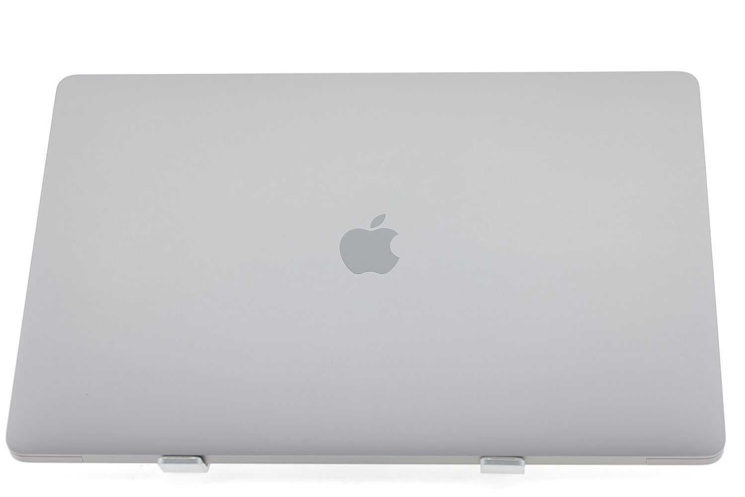 Apple MacBook Pro 16″ Touch Bar 2019, i7 2.6 GHz, 16 GB, AMD Radeon Pro 5300M 512 GB Space Gray - Много добро