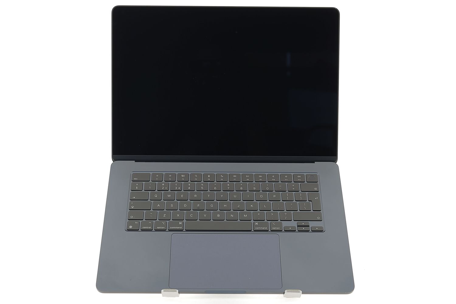 Apple MacBook Air 15″ 2023, M2 8 Cores, 8 GB, 10 core GPU 512 GB Midnight - Ca nou