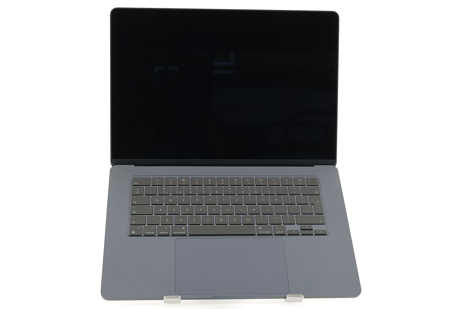 Apple MacBook Air 15″ 2023, M2 8 Cores, 8 GB, 10 core GPU 256 GB Midnight - Újszerű