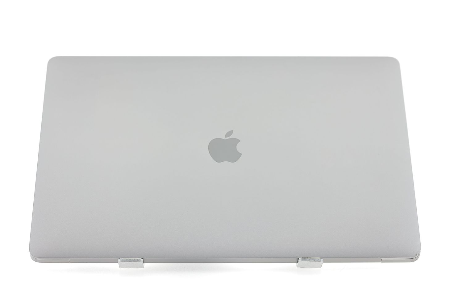 Apple MacBook Pro 15″ Touch Bar 2019, i9 2.3 GHz, 16 GB, AMD Radeon Pro 560X 512 GB Space Gray - Много добро