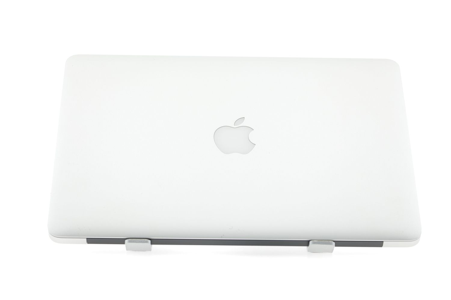 Apple MacBook Air 13″ 2017, i5 1.8 GHz, 8 GB, HD Graphics 6000 128 GB Silver - Отлично