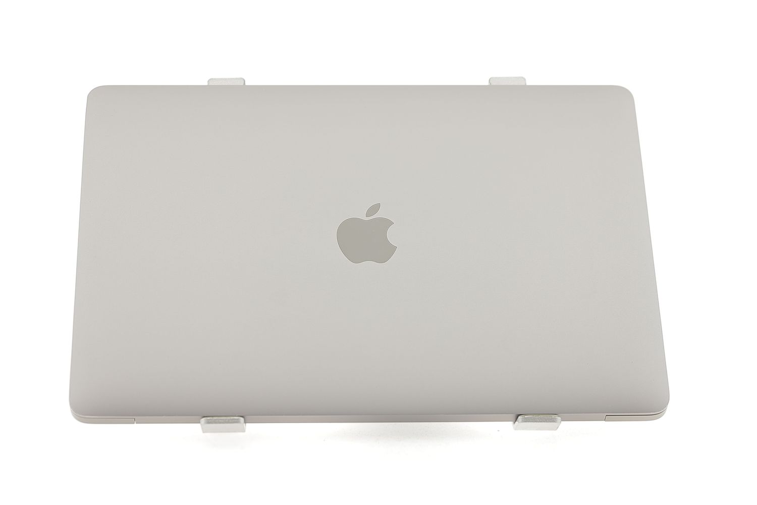 Apple MacBook Pro 13″ 2020, M1 8 Cores, 8 GB, 8 core GPU, Space