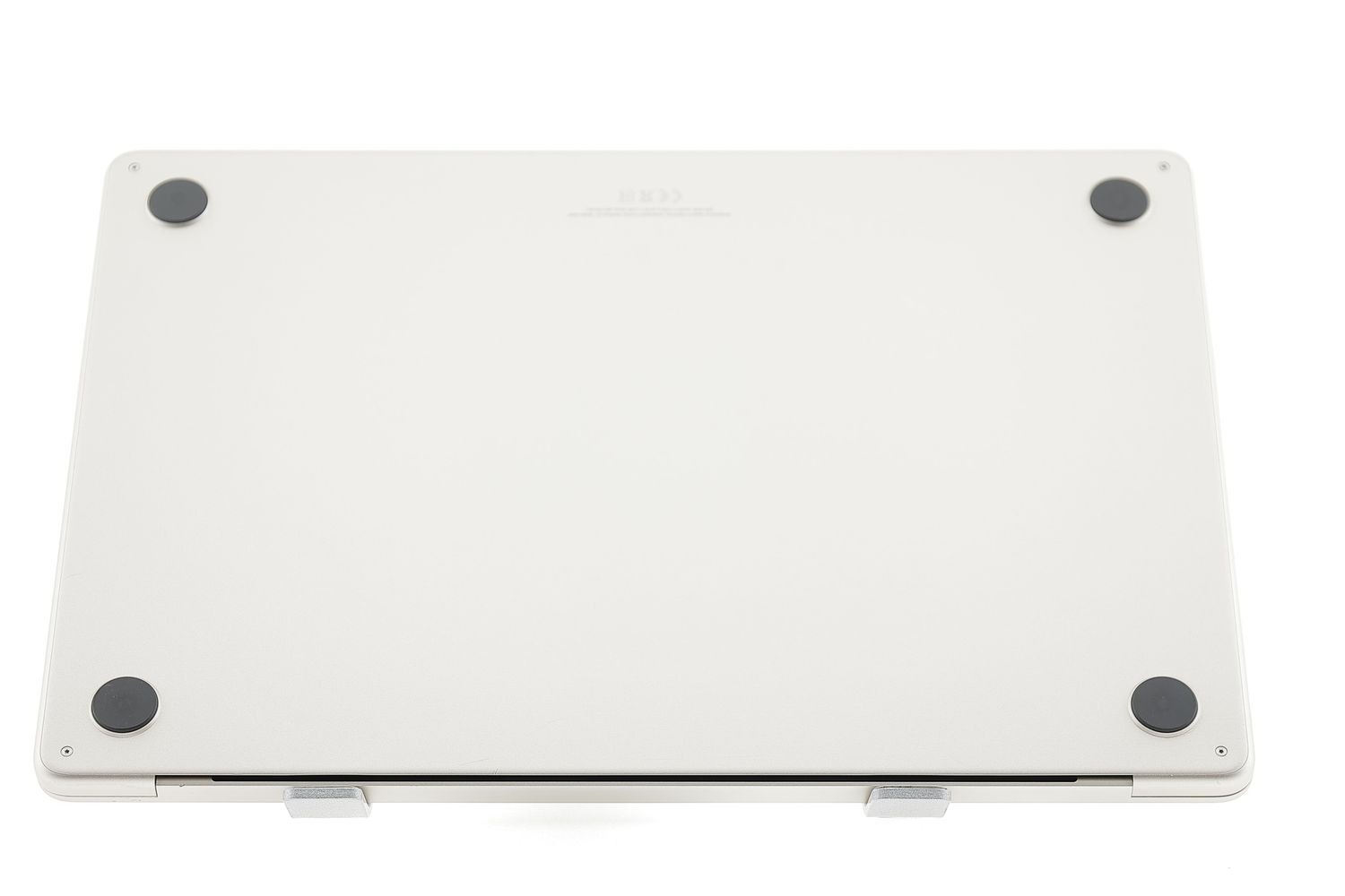Apple MacBook Air 15″ 2025, M4 10 Cores, 16 GB, 10 core GPU 512 GB Starlight - Много добро