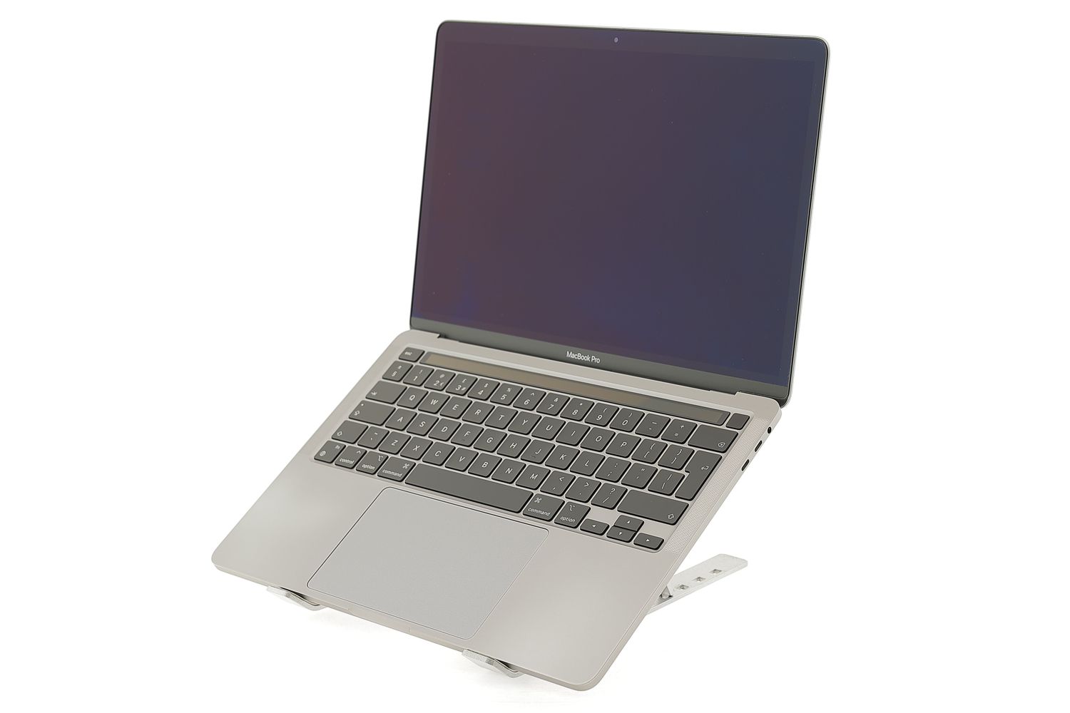 Apple MacBook Pro 13″ Touch Bar 2020, i5 2 GHz, 16 GB, Intel Iris Plus Graphics 512 GB Space Gray - Kiváló