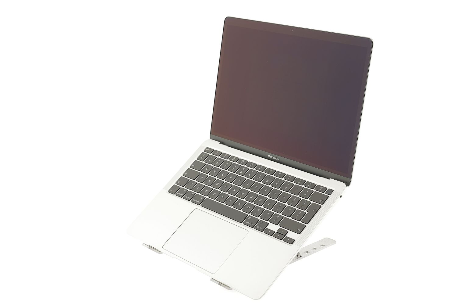 Apple MacBook Air 13″ 2020, i3 1.1 GHz, 8 GB, Intel Iris Plus 256 GB Silver - Ca nou