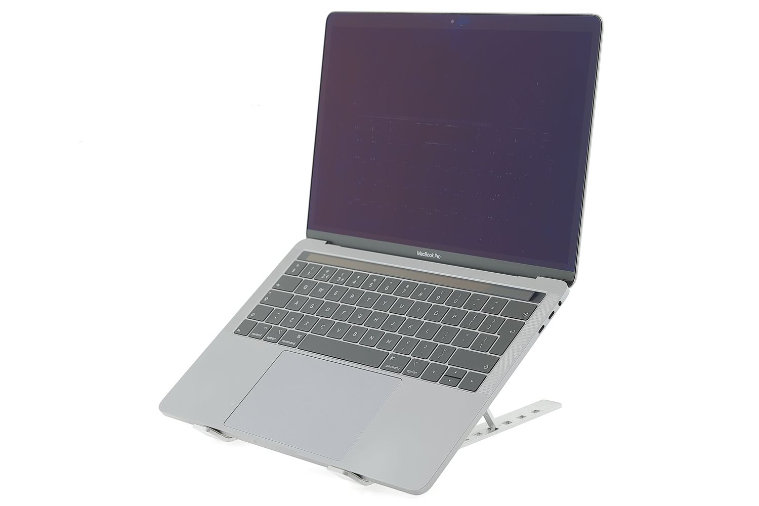Apple MacBook Pro 13″ Touch Bar 2019, i5 2.4 GHz, 8 GB, Intel Iris Plus Graphics 655 256 GB Space Gray - Bun