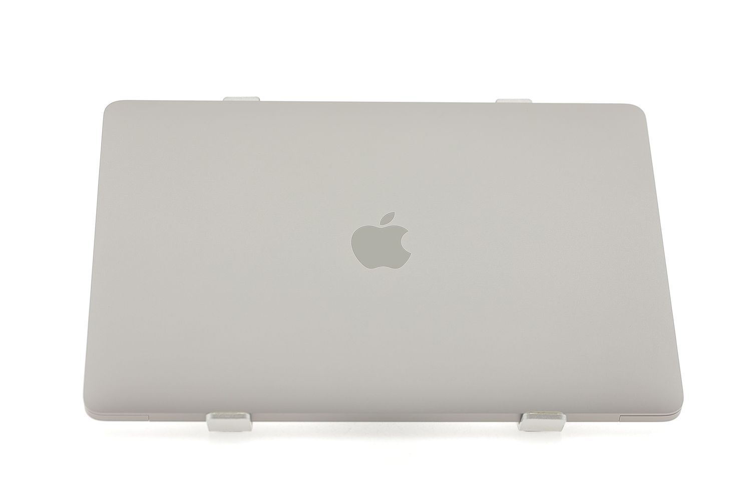 Apple MacBook Pro 13″ 2020, M1 8 Cores, 16 GB, 8 core GPU 256 GB Space Gray - Ca nou
