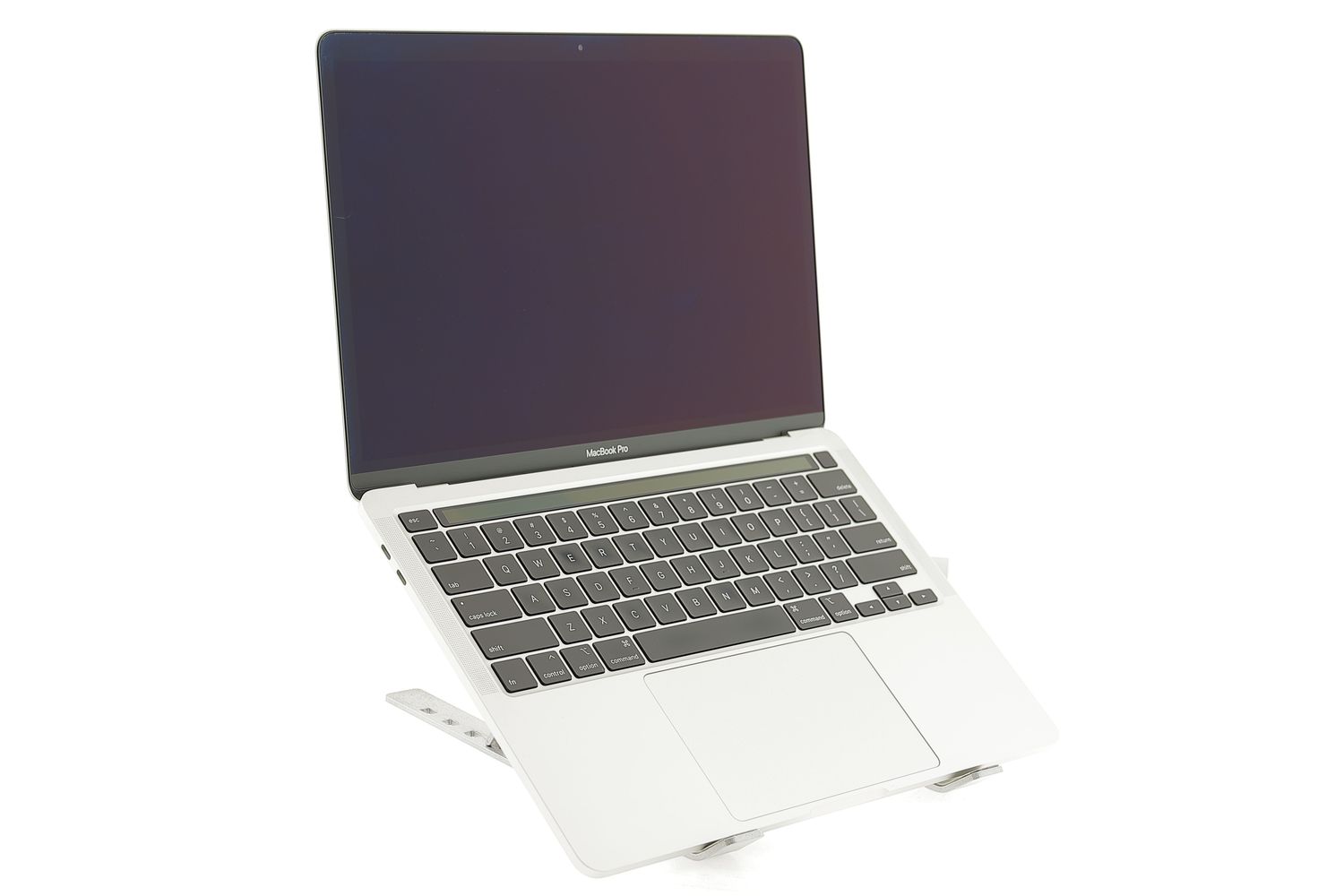Apple MacBook Pro 13″ Touch Bar 2020, i5 1.4 GHz, 8 GB, Intel Iris Plus Graphics 645 256 GB Silver - Като нов