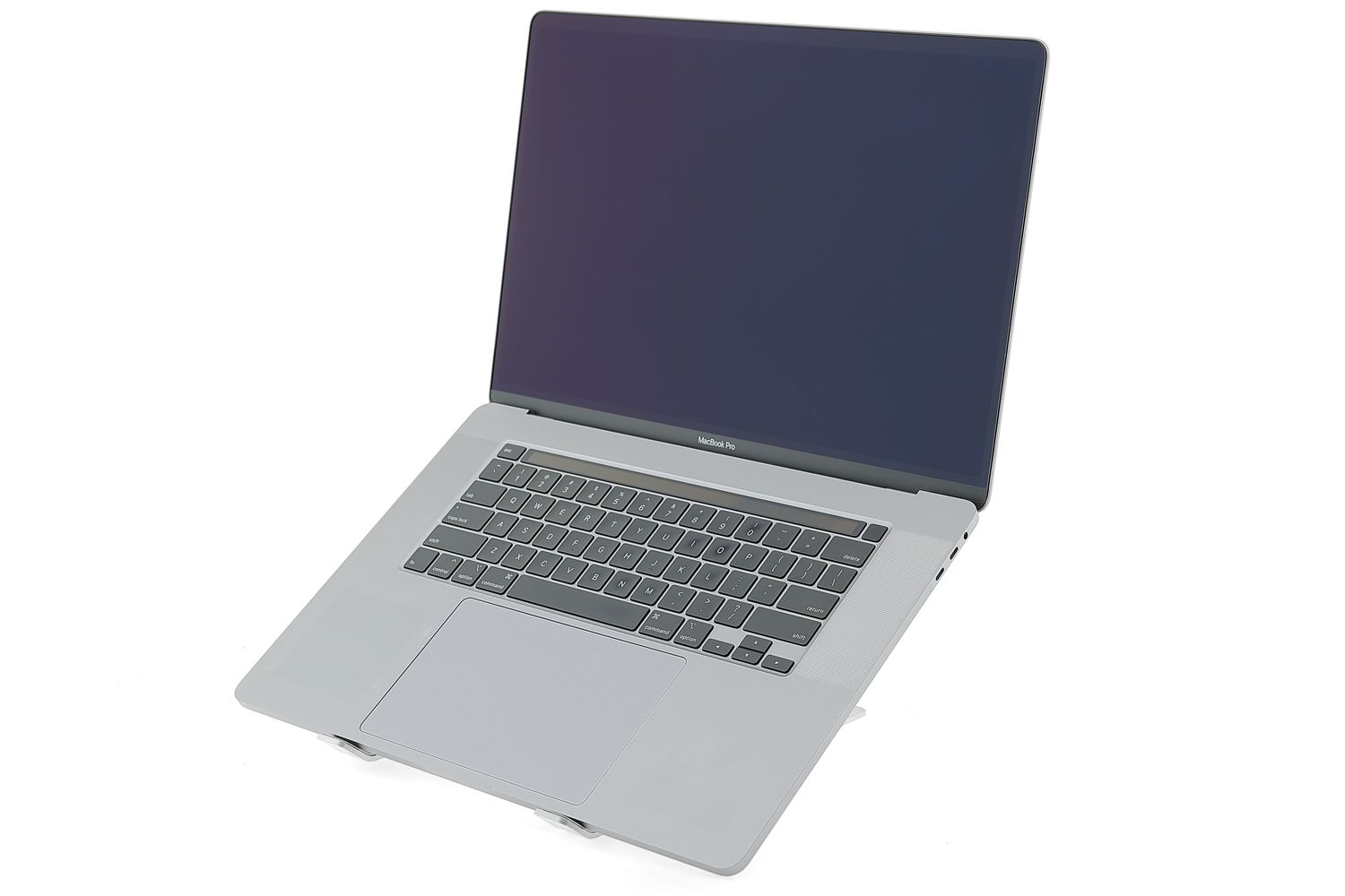 Apple MacBook Pro 16″ Touch Bar 2019, i7 2.6 GHz, 16 GB, AMD Radeon Pro 5300M 512 GB Space Gray - Foarte bun