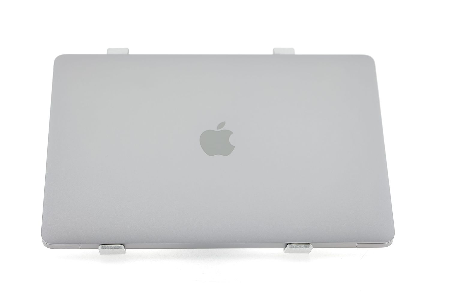 Apple MacBook Air 13″ 2020, i3 1.1 GHz, 8 GB, Intel Iris Plus 256 GB Space Gray - Като нов