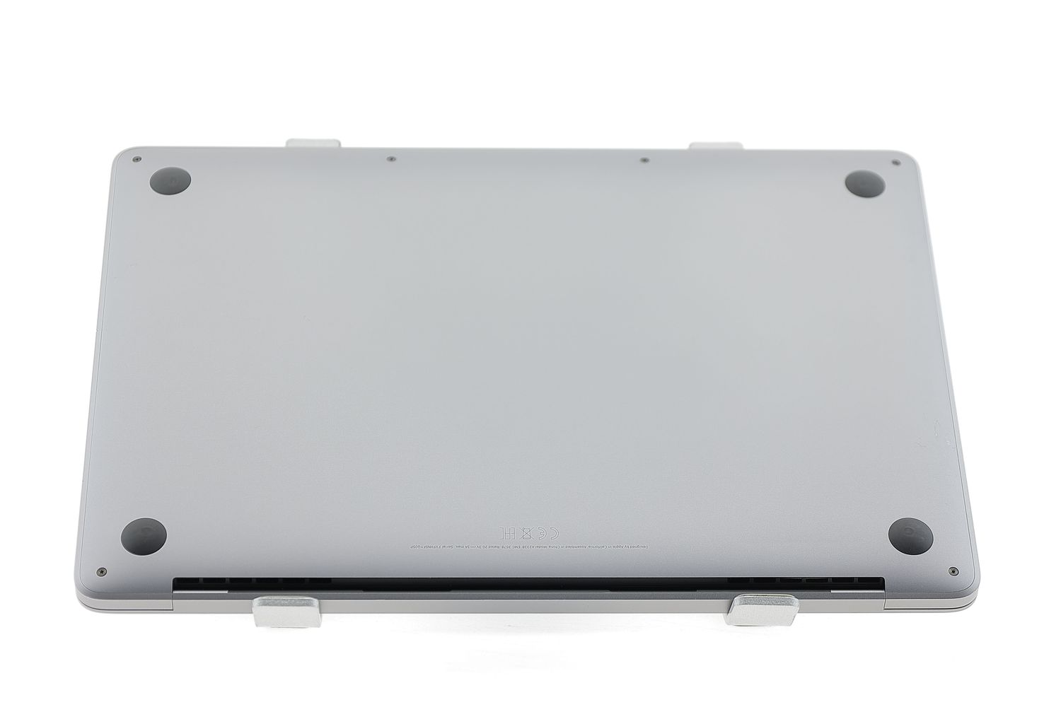 Apple MacBook Pro 13″ 2020, M1 8 Cores, 16 GB, 8 core GPU 512 GB Space Gray - Foarte bun