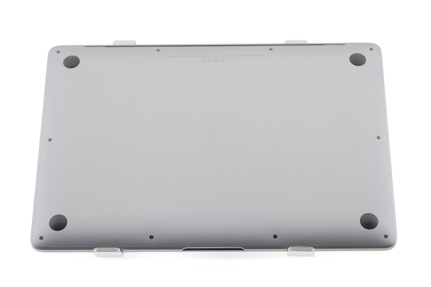 Apple MacBook Air 13″ 2020, M1 8 Cores, 8 GB, 7 core GPU 256 GB Space Gray - Kiváló