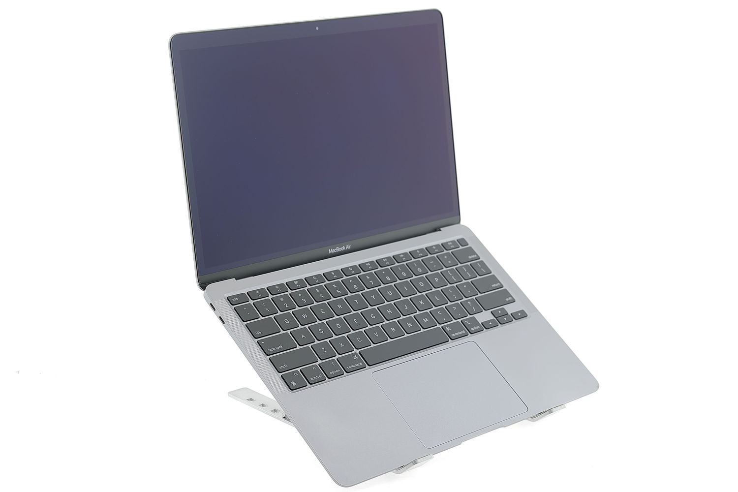Apple MacBook Air 13″ 2020, M1 8 Cores, 8 GB, 7 core GPU 256 GB Space Gray - Много добро