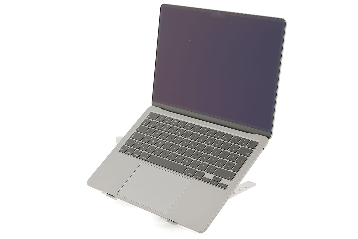 Apple MacBook Air 13″ 2022, M2 8 Cores, 8 GB, 8 core GPU, Space