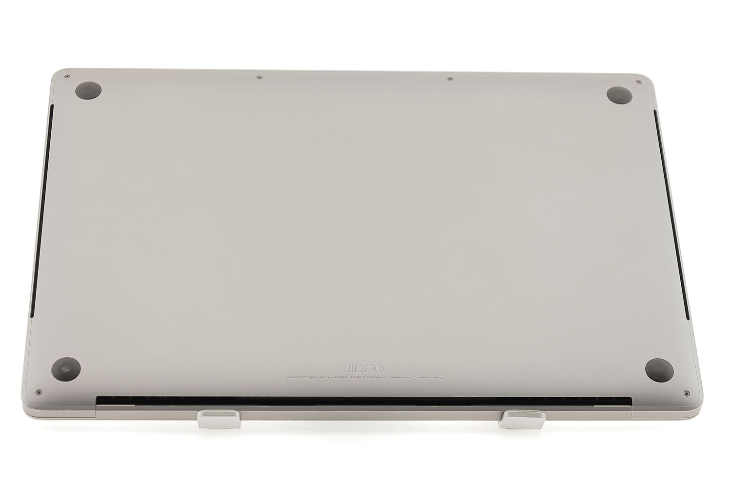 Apple MacBook Pro 16″ Touch Bar 2019, i7 2.6 GHz, 16 GB, AMD Radeon Pro 5300M 512 GB Space Gray - Много добро