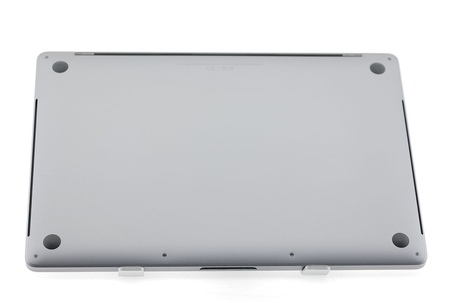 Apple MacBook Pro 15″ Touch Bar 2017, i7 2.8 GHz, 16 GB, AMD Radeon Pro 555 1 TB Space Gray - Nagyon jó