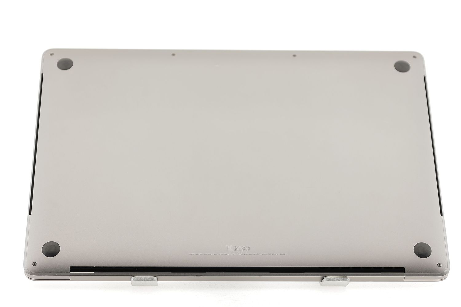 Apple MacBook Pro 16″ Touch Bar 2019, i9 2.3 GHz, 16 GB, AMD Radeon Pro 5500M 1 TB Space Gray - Excelent