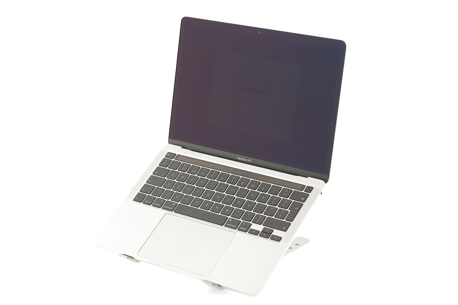 Apple MacBook Pro 13″ 2022, M2 8 Cores, 8 GB, 10 core GPU 256 GB Silver - Ca nou