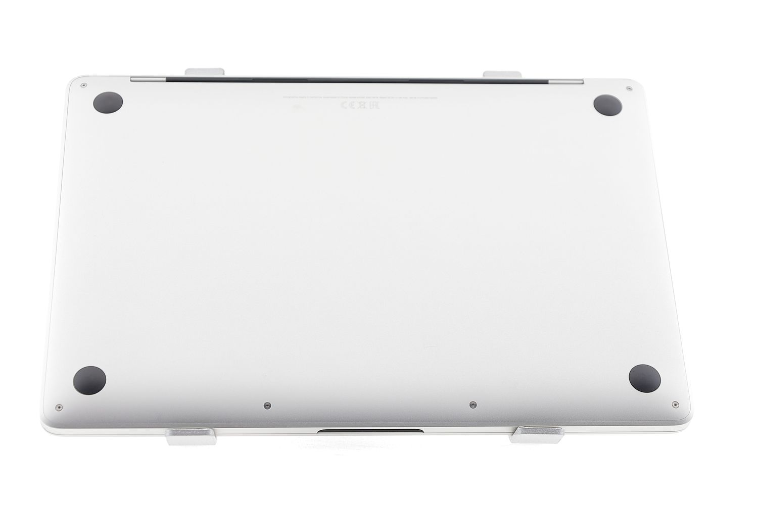 Apple MacBook Pro 13″ 2020, M1 8 Cores, 8 GB, 8 core GPU 256 GB Silver - Foarte bun