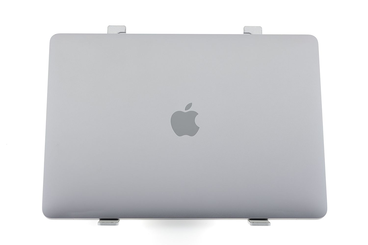 Apple MacBook Pro 13″ 2022, M2 8 Cores, 8 GB, 10 core GPU 256 GB Space Gray - Excelent
