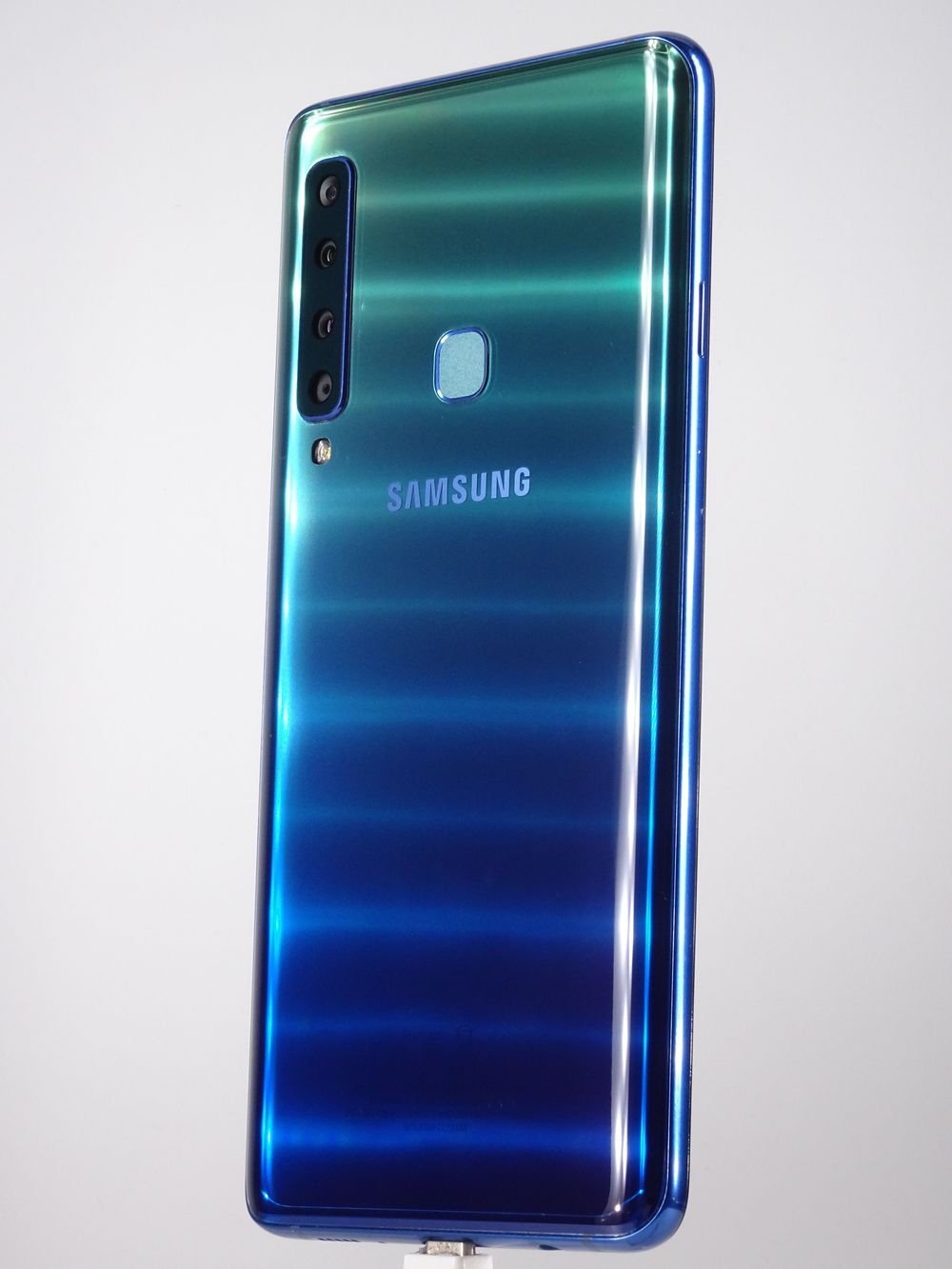 <span>Telefon mobil Samsung</span> Galaxy A9 (2018)<span class="sep">, </span> <span>Blue, 64 GB,  Ca Nou</span>