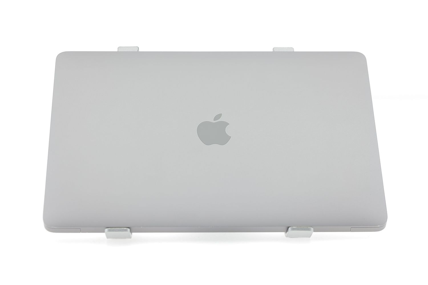 Apple MacBook Air 13″ 2020, M1 8 Cores, 8 GB, 8 core GPU, Space