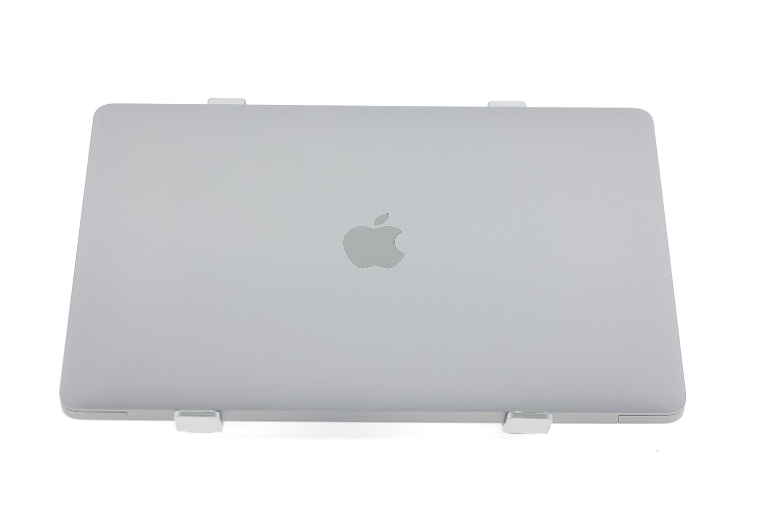 Apple MacBook Air 13″ 2020, M1 8 Cores, 16 GB, 7 core GPU 256 GB Space Gray - Ca nou