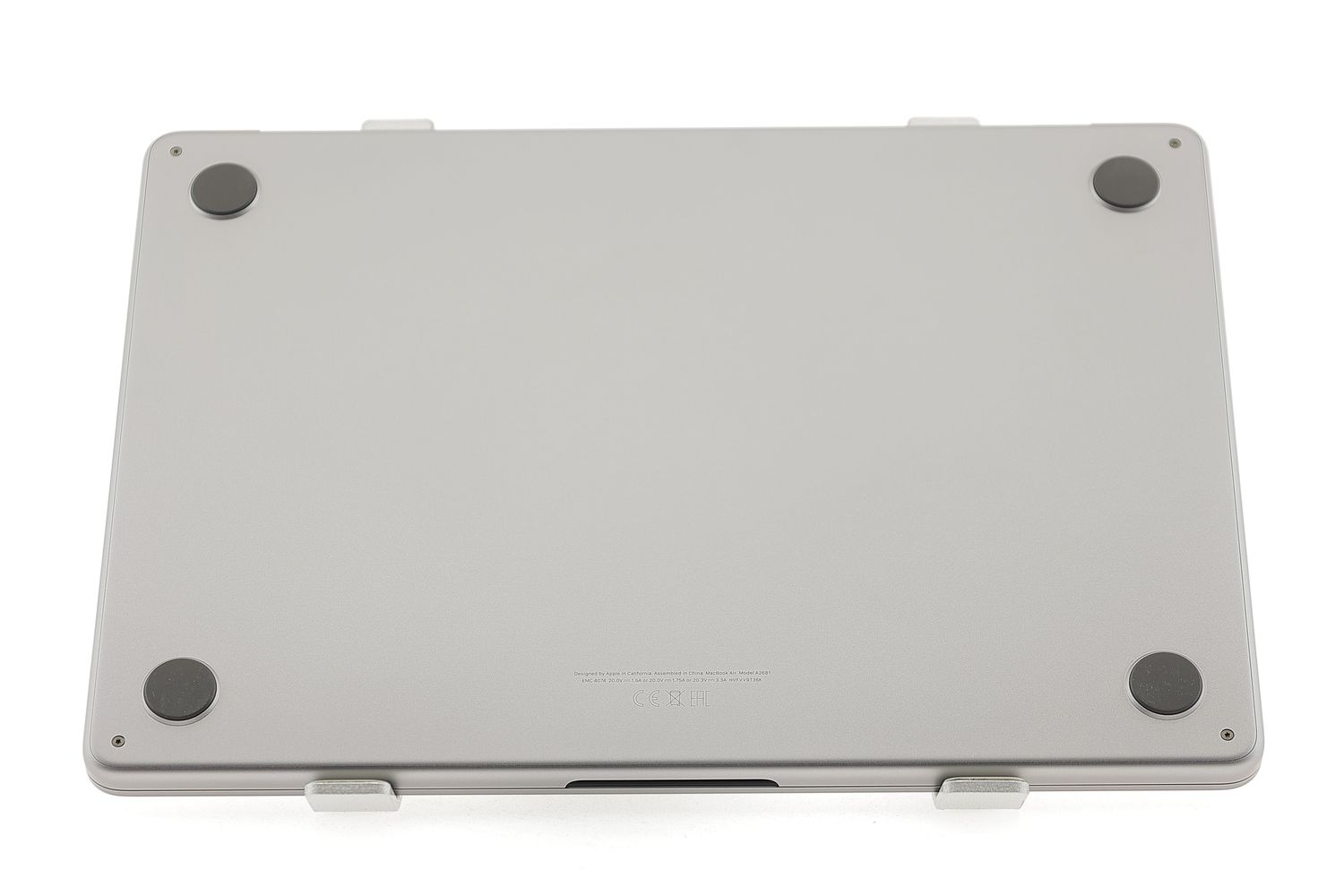 Apple MacBook Air 13″ 2022, M2 8 Cores, 8 GB, 8 core GPU, Space
