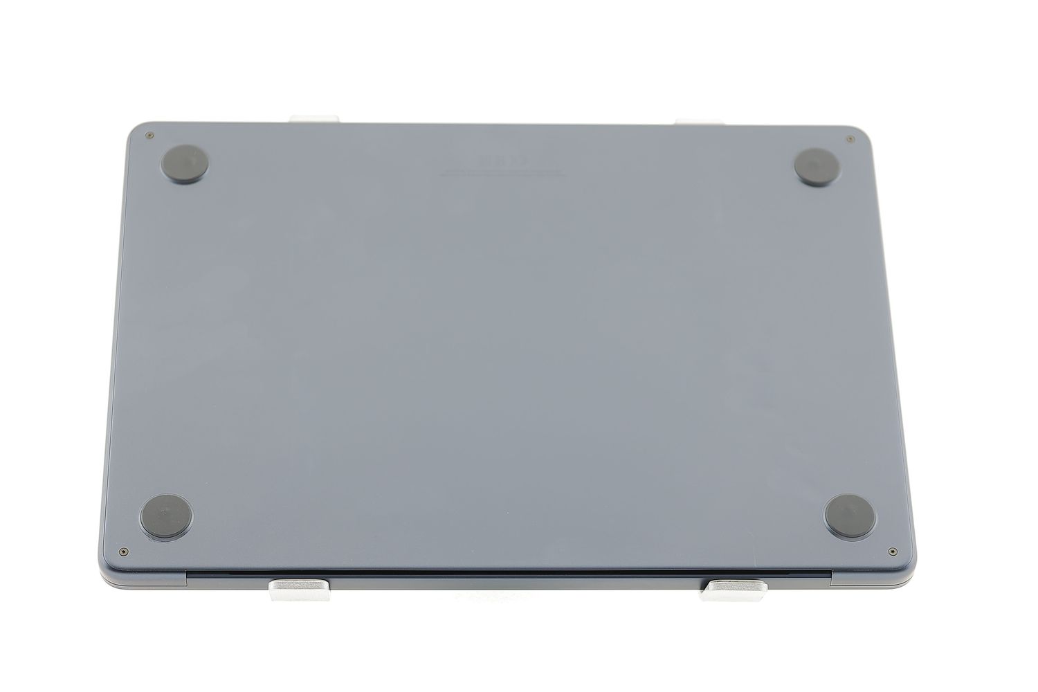 Apple MacBook Air 13″ 2022, M2 8 Cores, 8 GB, 8 core GPU 256 GB Midnight - Като нов