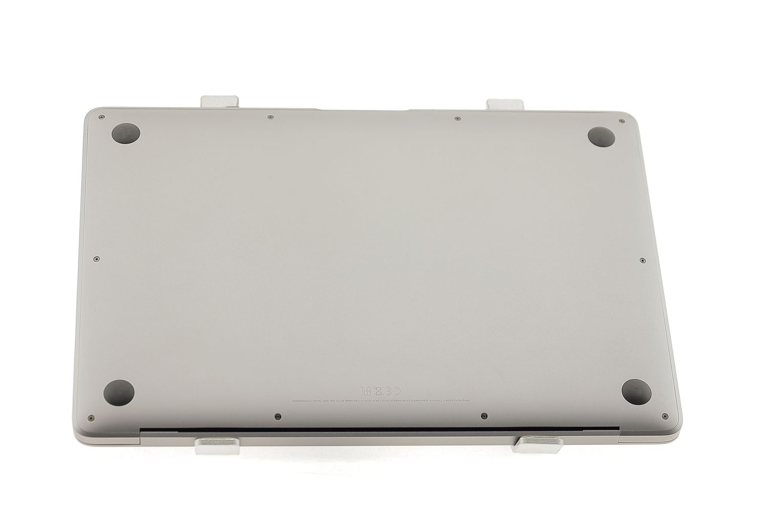 Apple MacBook Air 13″ 2020, i5 1.1 GHz, 8 GB, Intel Iris Plus 512 GB Space Gray - Kiváló