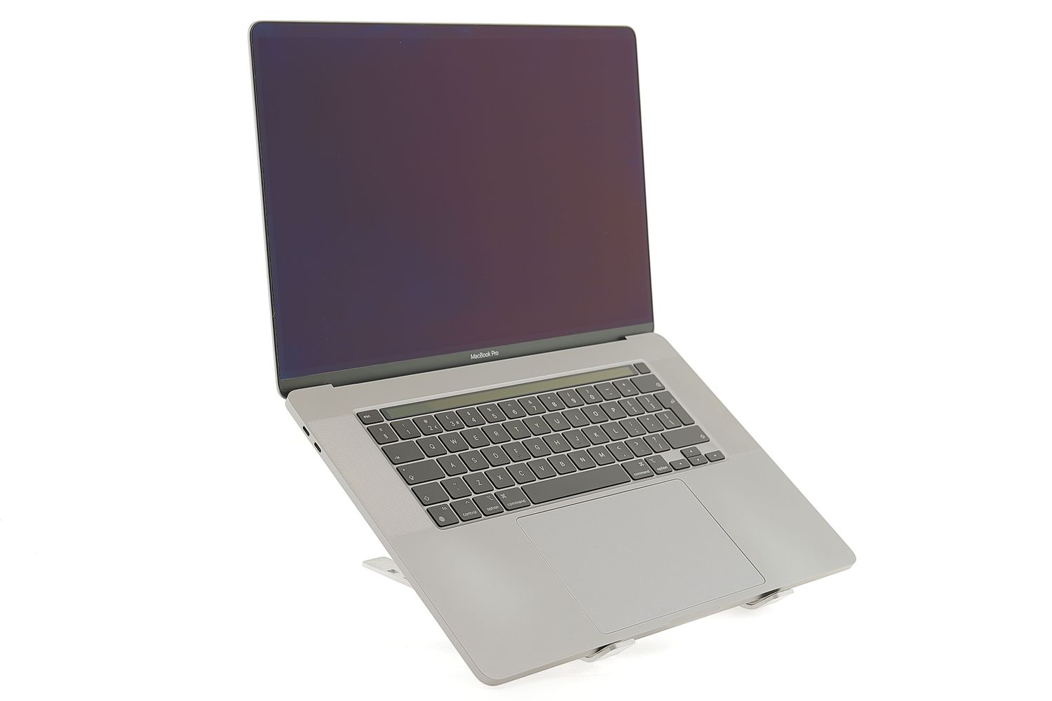 Apple MacBook Pro 16″ Touch Bar 2019, i7 2.6 GHz, 32 GB, AMD Radeon Pro 5300M 512 GB Space Gray - Ca nou