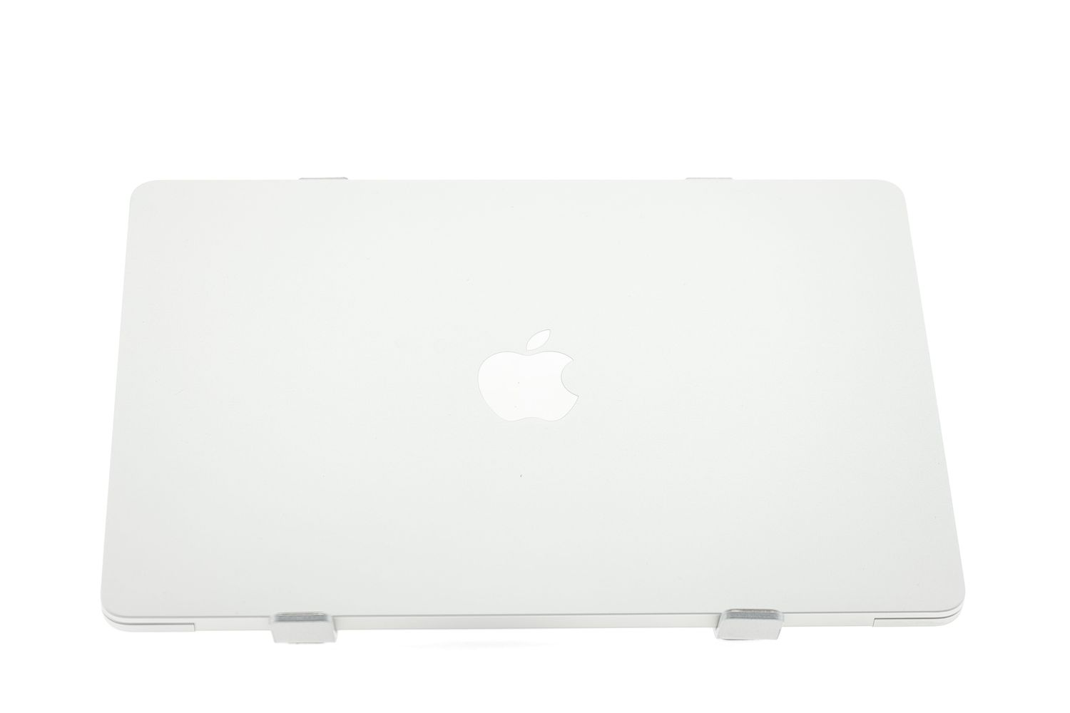 Apple MacBook Air 13″ 2022, M2 8 Cores, 8 GB, 8 core GPU 256 GB Silver - Като нов