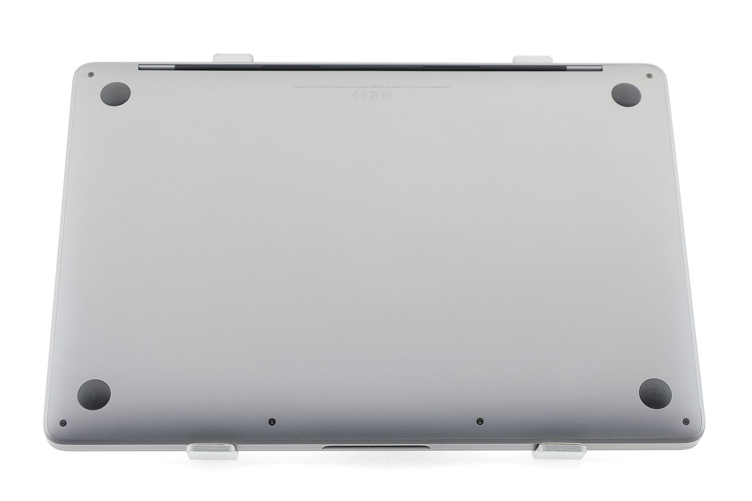 Apple MacBook Pro 13″ Touch Bar 2020, i5 1.4 GHz, 8 GB, Intel Iris Plus Graphics 645 256 GB Space Gray - Nagyon jó