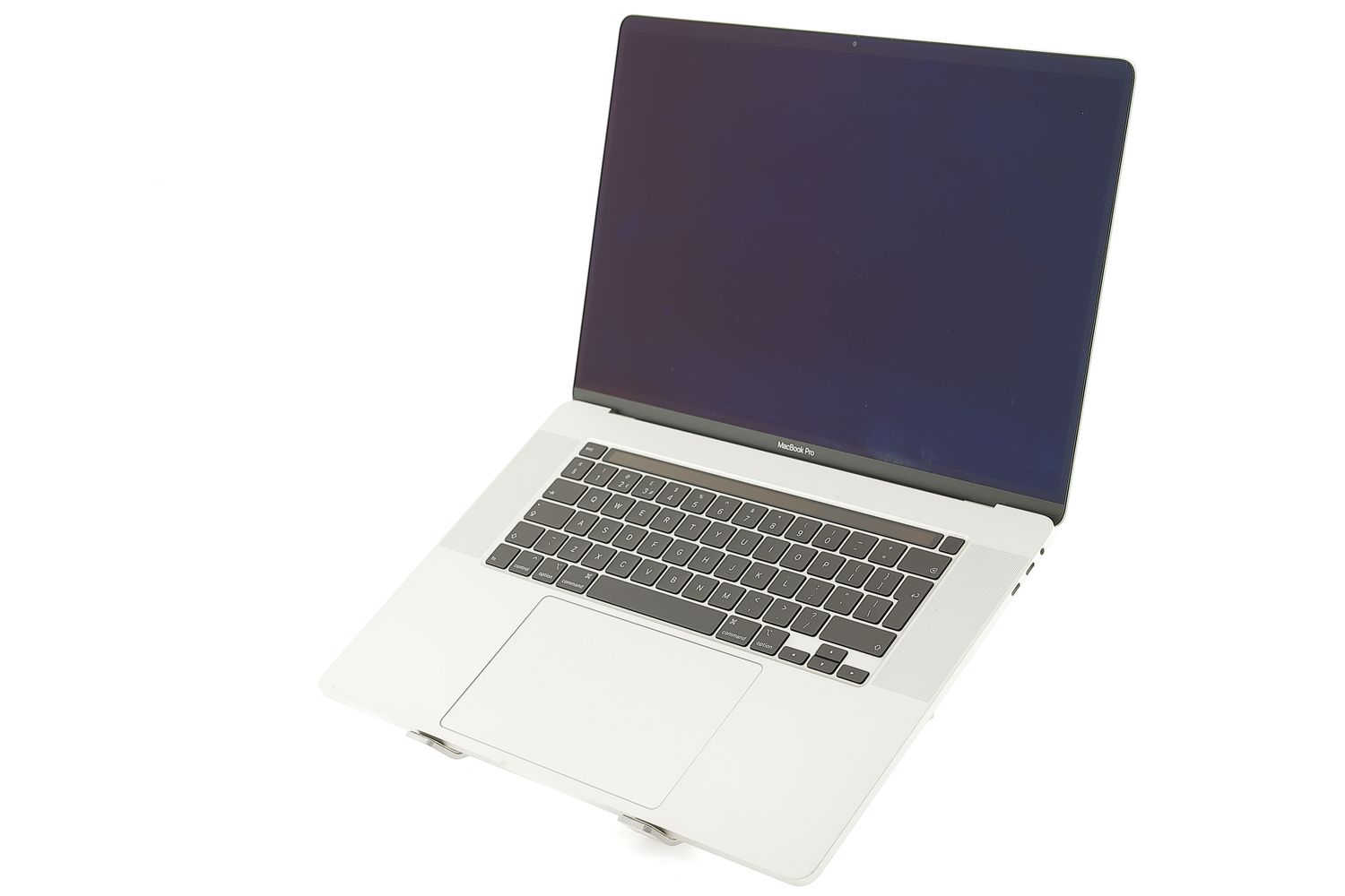 Apple MacBook Pro 16″ Touch Bar 2019, i9 2.4 GHz, 16 GB, AMD Radeon Pro 5300M 512 GB Silver - Excelent