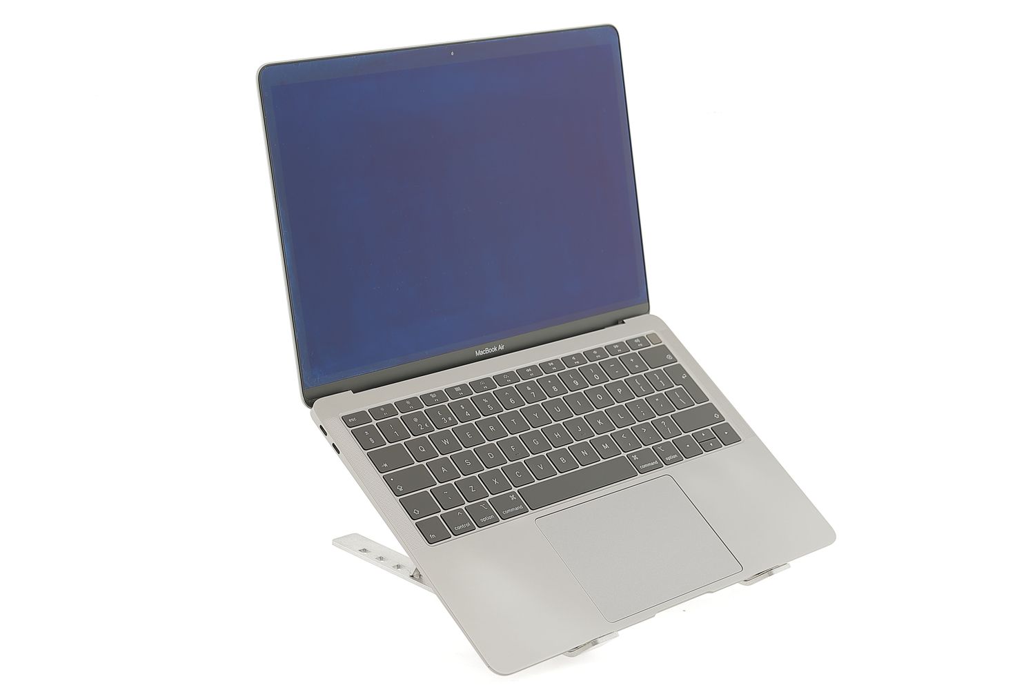 Apple MacBook Air 13″ 2018, i5 1.6 GHz, 8 GB, Intel UHD Graphics 617 256 GB Space Gray - Kiváló