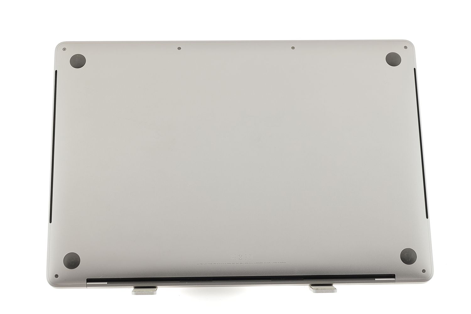 Apple MacBook Pro 15″ Touch Bar 2019, i7 2.6 GHz, 16 GB, AMD Radeon Pro 555X 256 GB Space Gray - Nagyon jó
