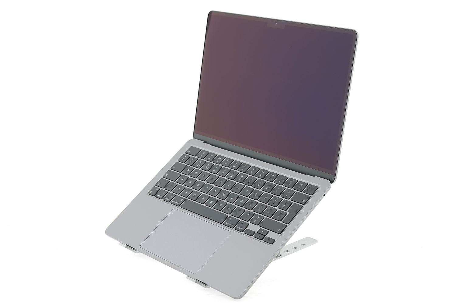 Apple MacBook Air 13″ 2022, M2 8 Cores, 8 GB, 8 core GPU 256 GB Space Gray