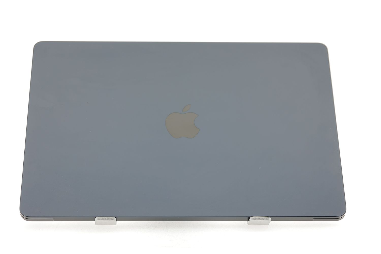 Apple MacBook Air 15″ 2023, M2 8 Cores, 8 GB, 10 core GPU 256 GB Midnight - Много добро