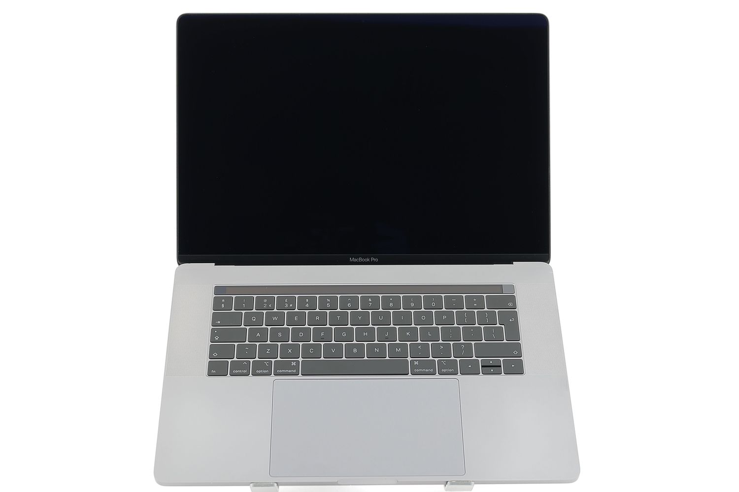 Apple MacBook Pro 15″ Touch Bar 2017, i7 2.8 GHz, 16 GB, AMD Radeon Pro 555 256 GB Space Gray - Много добро