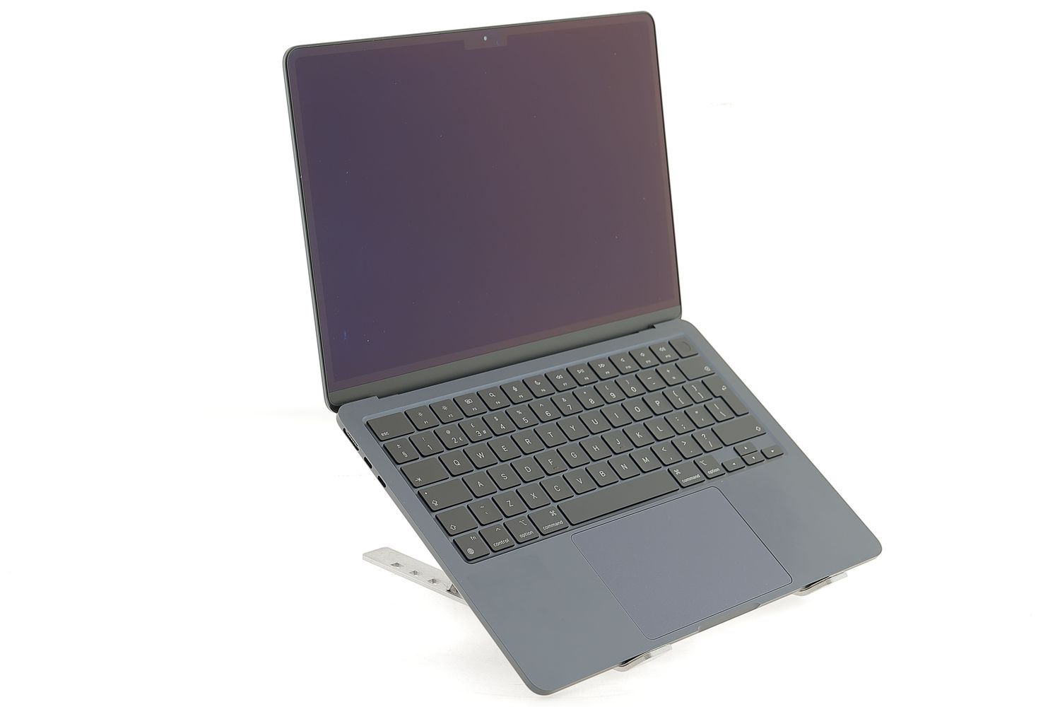 Apple MacBook Air 13″ 2022, M2 8 Cores, 8 GB, 10 core GPU 512 GB Midnight - Като нов