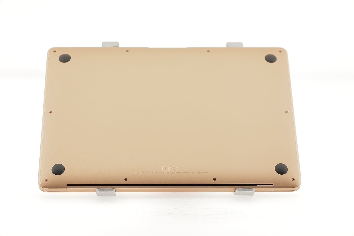 Apple MacBook Air 13″ 2020, M1 8 Cores, 8 GB, 7 core GPU 256 GB Gold - Excelent