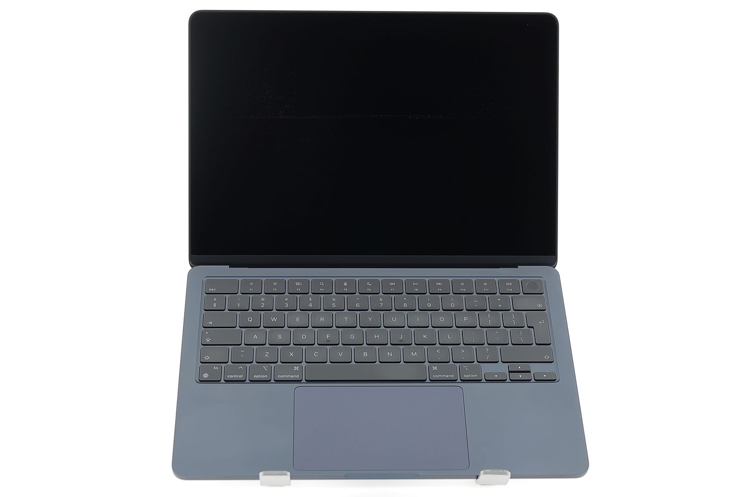 Apple MacBook Air 13″ 2022, M2 8 Cores, 8 GB, 10 core GPU 512 GB Midnight - Jó